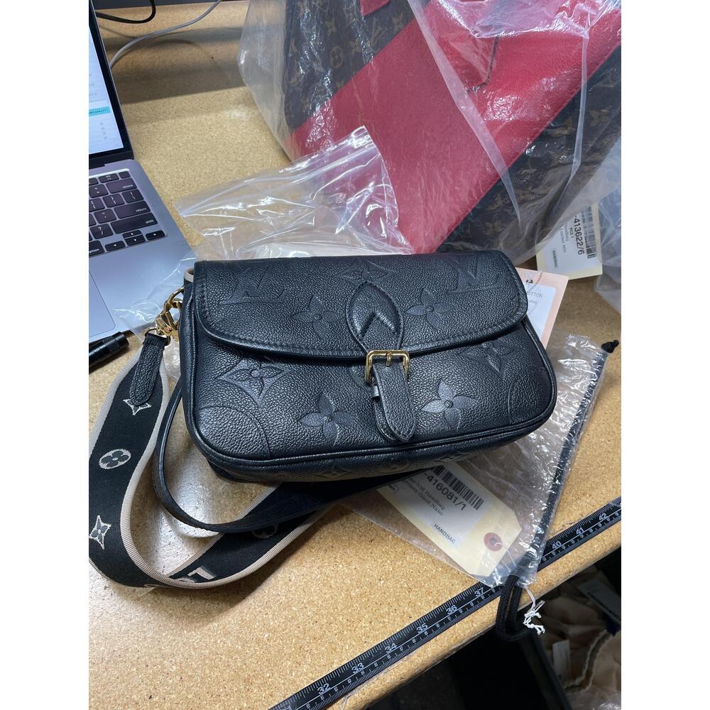 Louis Vuitton Diane Nm Handbag #253804L23B - Picture 7 of 7